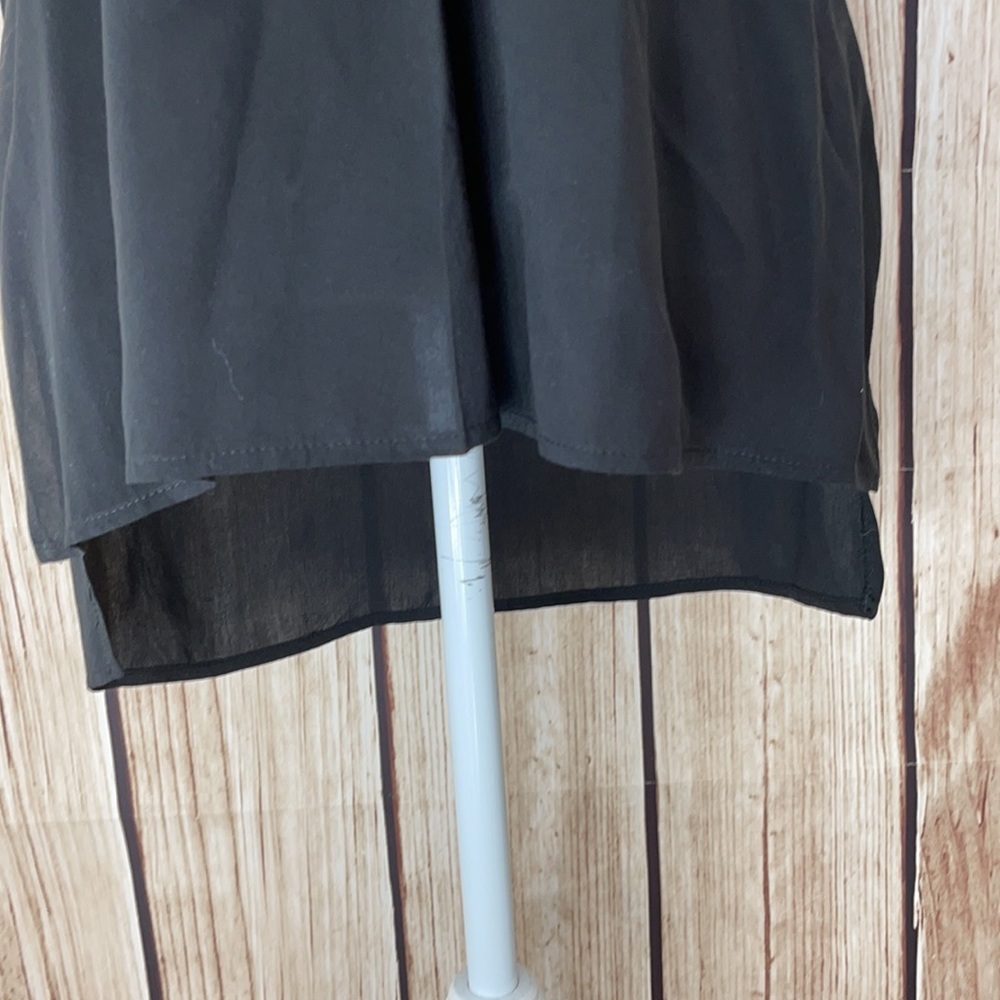 Final Touch Black Sleeveless Blouse w/Hi Low Hem - Picture 3 of 7